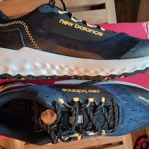 NWT Fresh Foam Garo Trail Running Shoes